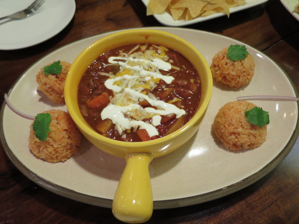 欢欣相聚健康的异国美食