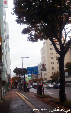 青森散步 青森市 這一路有 奈良美智 與你一起散步在這深秋的街道12 11 10 輕旅行
