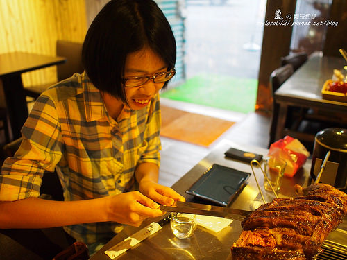 【台北】现烤现片大口豪迈吃肉一口就倒的马奶酒 羴一羴蒙古炭烤羊腿